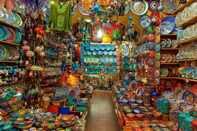 Shopping in Grand Bazaar - Getting Oriented: From Beyazit Area to the Labyrinth Entrance