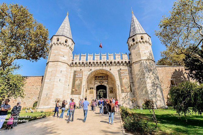 Small Group: Best of Istanbul Tour with Hagia Sophia Tickets - The smart half-day route for first-timers