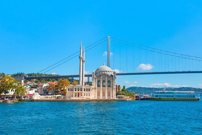 Small-Group Bosphorus Cruise and Istanbul’s Egyptian Bazaar - How the Guide’s Commentary Changes the Market