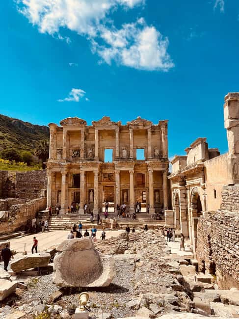 Small Group Tour Day Trip to Ephesus from Istanbul by Plane - Skip-the-ticket-line and a guide who keeps the story straight