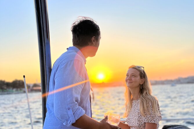 Small Group Yacht Tour With Unlimited Wine, Fruits & Mixed Nuts - How the 2-hour format works for real Istanbul days