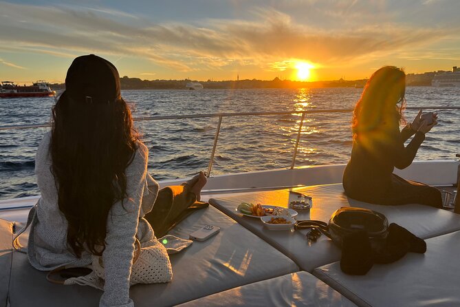 Small Group Yacht Tour With Unlimited Wine, Fruits & Mixed Nuts - The Golden Horn and Galataport: city views without the grind