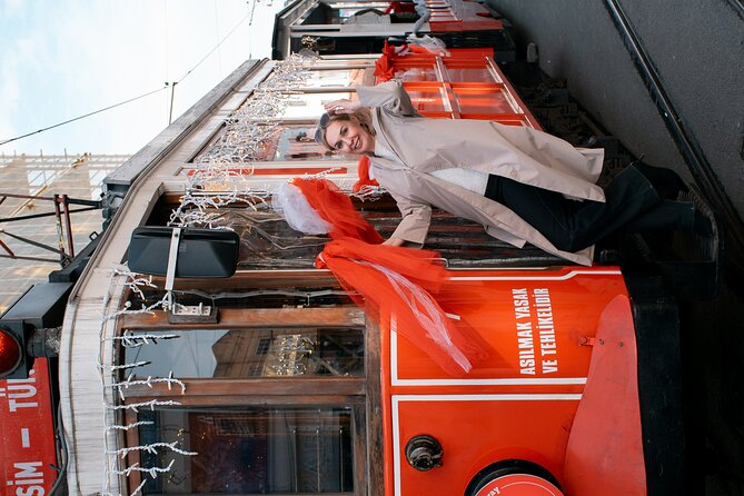 Special Photoshoot in Istanbul - Eminönü Square and Yeni Camii: where Istanbul feels like a living city