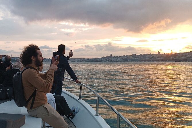 Sunset Cruise on Luxury Yacht with Transfers - The Route: Dolmabahçe, Çırağan, Ortaköy, and the Bosphorus Bridge Glow
