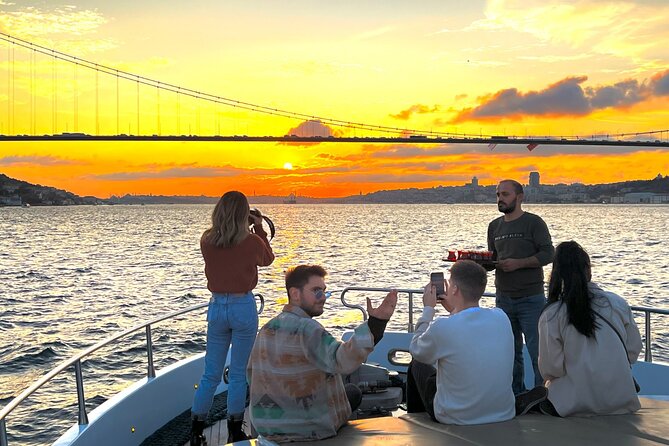 Sunset or Daytime Istanbul Guided Luxury Yacht Cruise with Snacks - Where you meet, and why being early helps