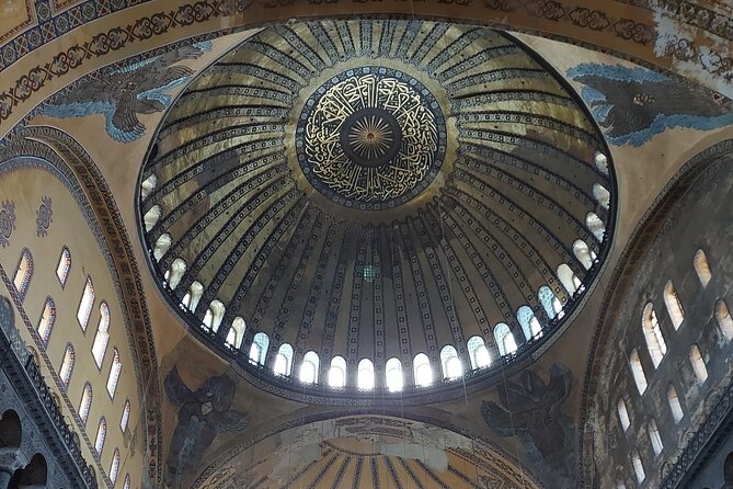 The Must See Old City Tour in Istanbul - Getting Oriented Fast in Sultanahmet Square