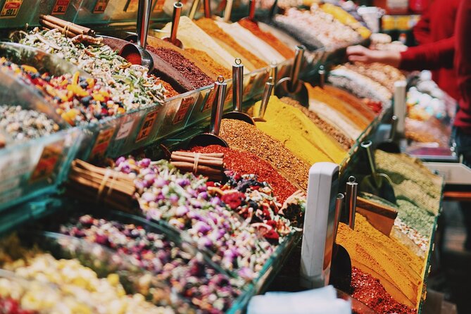 Top Sites Of Istanbul Tour In Small Group - Skipping Ticket Lines - Grand Bazaar Finish: Spices, Secret Streets, and a Quick Reset
