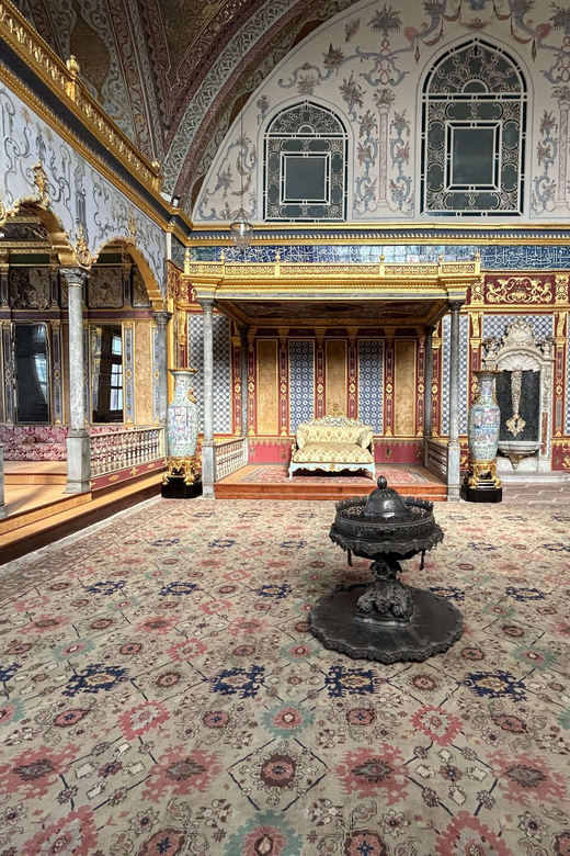 Topkapi Palace and Harem Skip-the-Line-Tickets & Audio Guide - Optional Upgrade: Hagia Sophia and Basilica Cistern Add-Ons