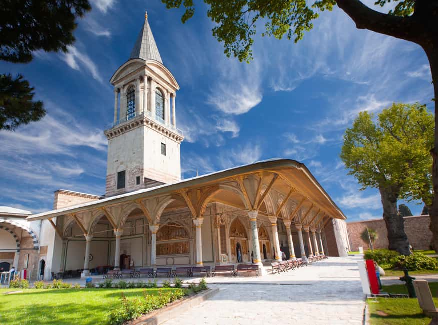 Topkapi Palace Complete Tour: Harem & Hagia Irene Included - Key highlights at a glance
