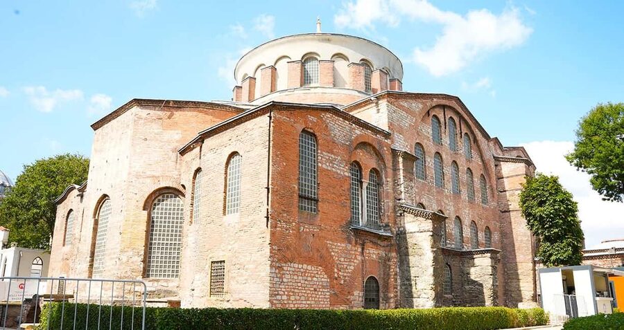 Topkapi Palace Complete Tour: Harem & Hagia Irene Included - Topkapi Palace: ceremonial spaces, courtyards, and power made visible