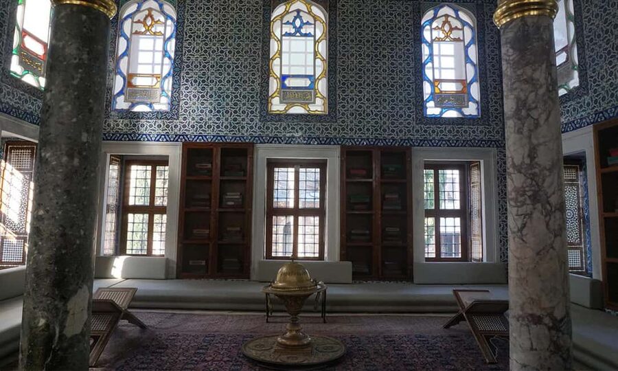 Topkapi Palace & Hagia Sophia Tickets + Audio Guide - What you actually get: tickets plus a smartphone audio guide