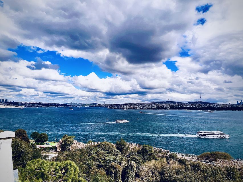 Topkapi Palace&Harem-Guided Tour-Skip lines- All tickets inc - Pavilions and the Bosporus viewpoint that closes the loop