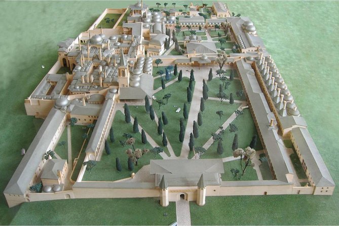 Topkapi Palace Harem Ticket & Tour-Prepay & Balance at meeting - Meeting at Café Minared Sultan: how the experience begins