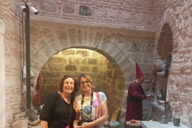 Topkapi Palace tour with Harem,guide is included,ticket is extra - Price and ticket reality: what you pay, what you still must buy