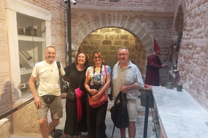 Topkapi Palace tour with Harem,guide is included,ticket is extra - Group size, pacing, and how Unal (Ünal Çakmak) keeps it moving