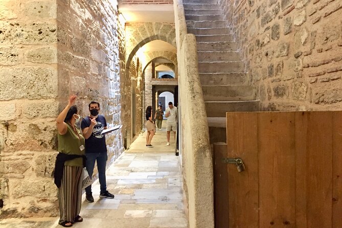 Topkapı Palace with Harem & Blue Mosque Guided Tour - Hagia Sophia stop: why the waiting time can still pay off