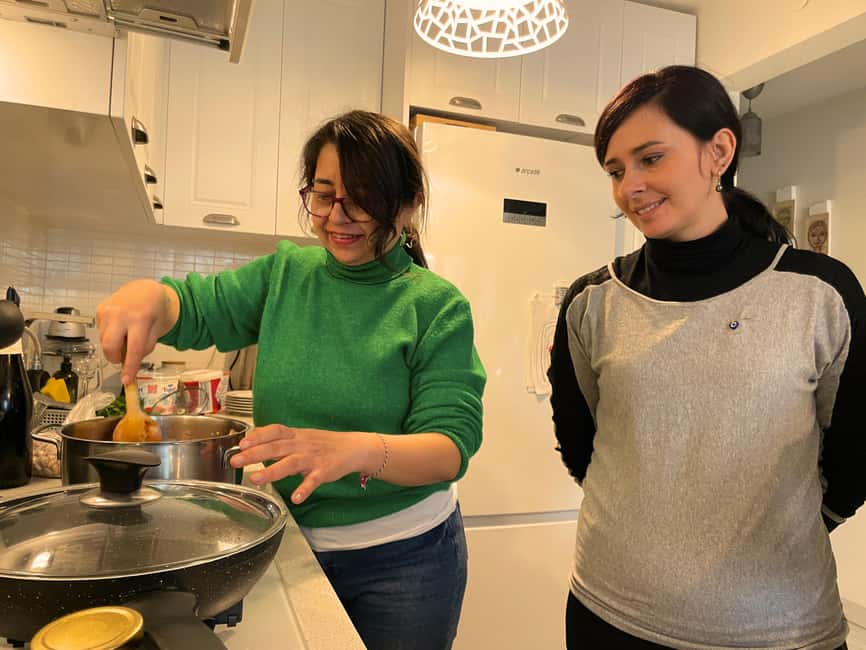 Traditional Home Cooking with a Local in İstanbul Center - The tea and Turkish coffee part, where the conversation really happens