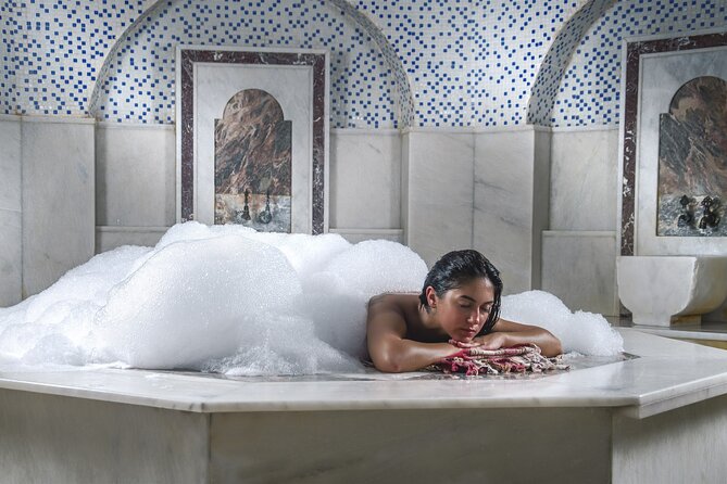 Traditional Turkish Bath, Massage, Face Mask, Peeling in Istanbul - Peeling and exfoliation: what this package may or may not emphasize