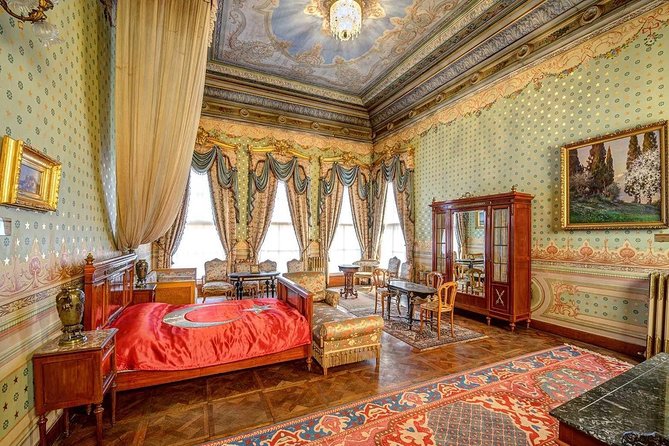 True Discovery: Full Day Tour and Cruise of Istanbul - Anadolukavağı, Beykoz shore, and the Asian-side palaces