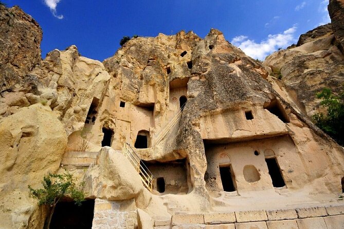 Turkey's Wonders - Pamukkale, Ephesus, Cappadocia Travel from-to Istanbul - Hotels in Kusadasi and Cappadocia: cave stays, seaside options, and a reality check