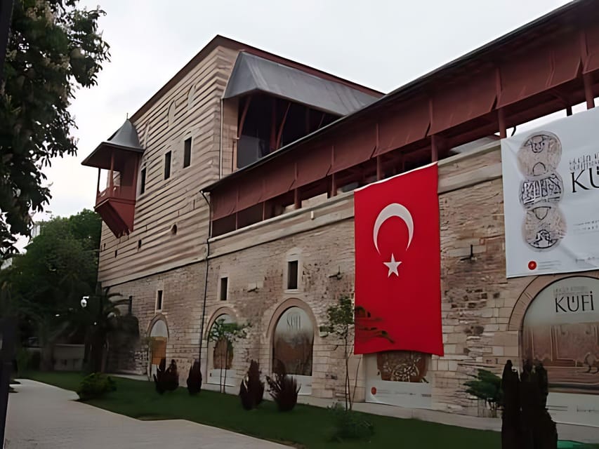 Turkish and Islamic Arts Museum: Entry Ticket & Audio Guide - Carpets and Rugs: The Museum’s Best Starting Point