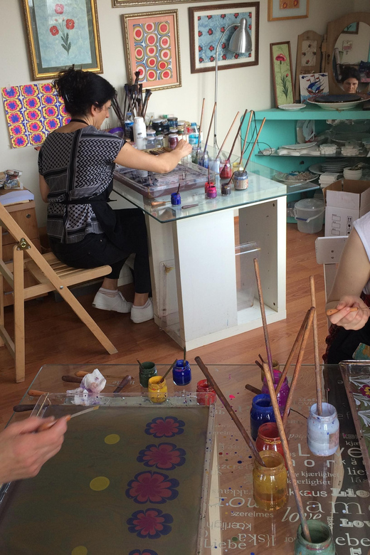 Turkish Marbling Paper Ebru Art Workshop - The 2-Hour Workshop Flow, From Materials to Your Own Patterns