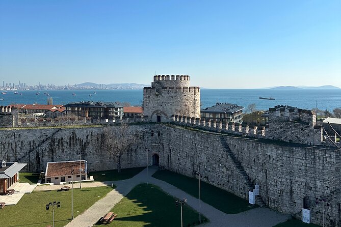 Walls of Constantinople and Byzantine Palace Tour - A 3-hour Walls of Constantinople route that actually makes sense