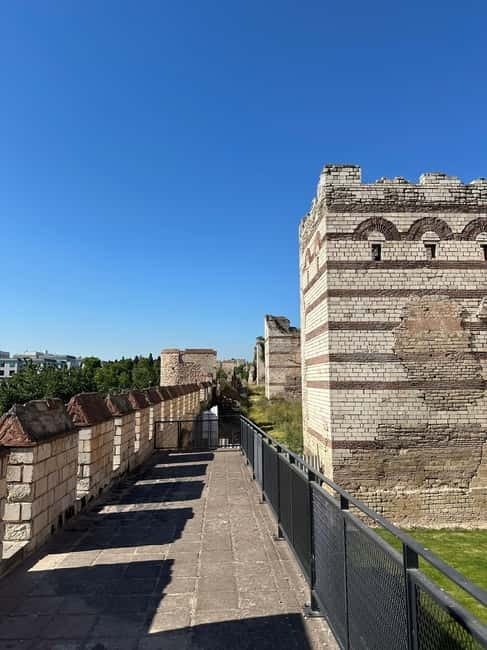 Walls of Contantinople and Byzantine Palace Tour - Why Constantinople’s walls feel different from a normal sightseeing walk