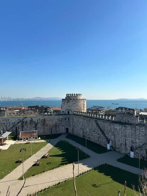Walls of Contantinople and Byzantine Palace Tour - Palace of the Porphyrogenitus: the Byzantine political story in one stop