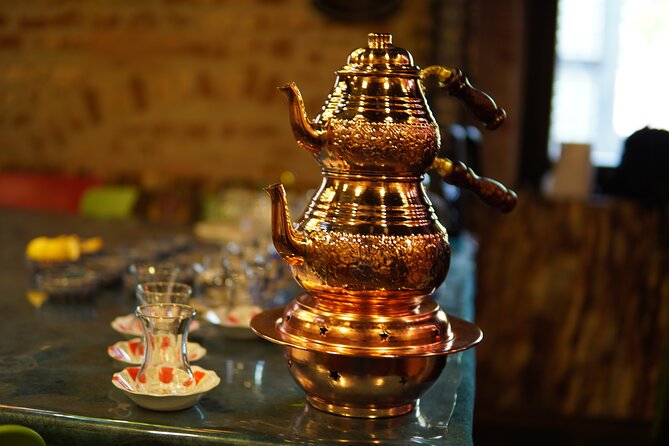 World Teas and Turkish Tea Brewing & Tasting Workshop in Istanbul - Key moments you should look for
